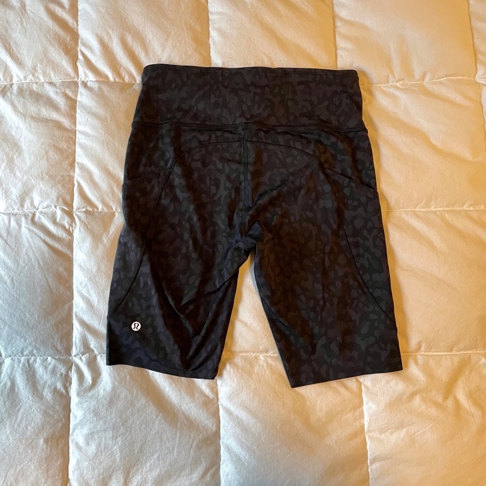 Fast and Free Short 10” *Non-Reflective size 10